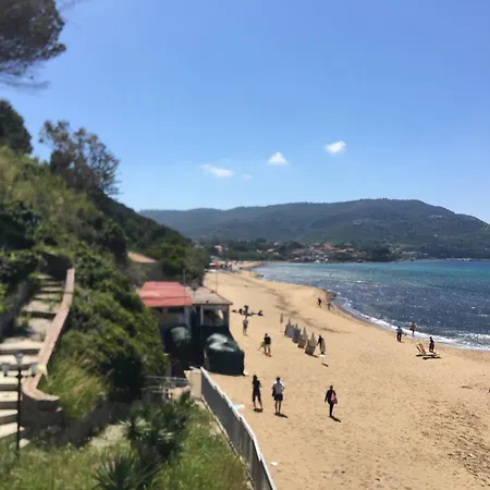 Donna Stefania Sea Front Holiday home *